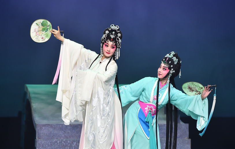 梅花奖得主曾小敏携夺梅剧目《白蛇传·情》亮相粤剧在周末