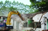 小目标:拆除违建超6 10万平方米