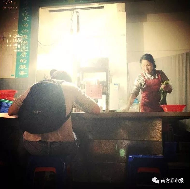 毕业第一年能存多少钱?有人五六万,有人月薪过万存款为零