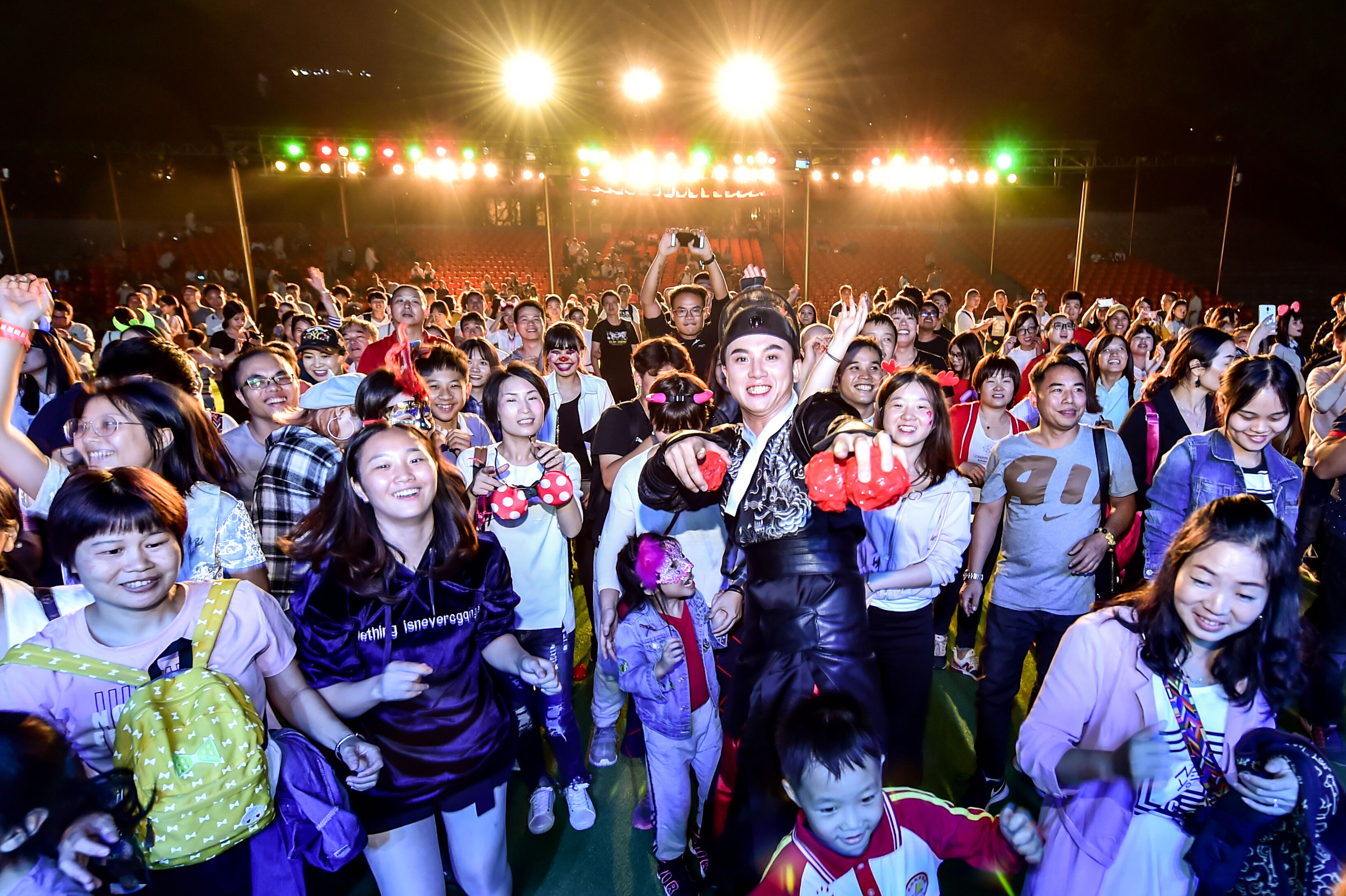 锦绣中华聊斋十周年 嗨FUN聊斋夜惊喜升级