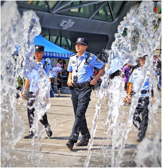 為人民服務無小事,警服在身職責不敢忘